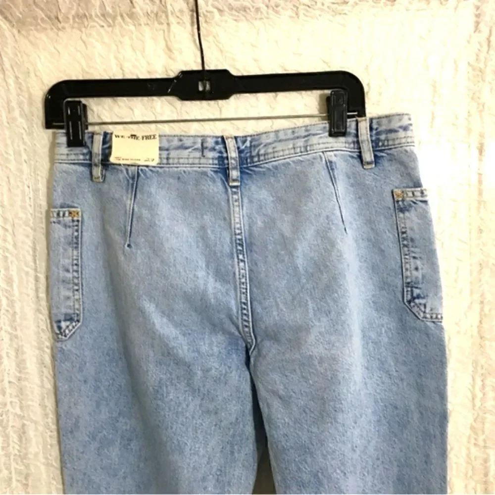 Free People- We The Free Izzy Flare Jeans Size 27